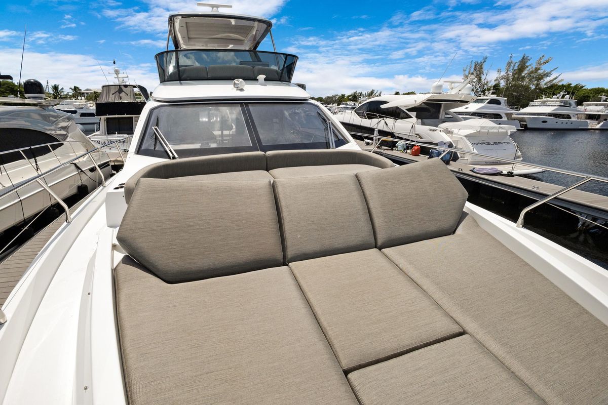 2025 Azimut 55 