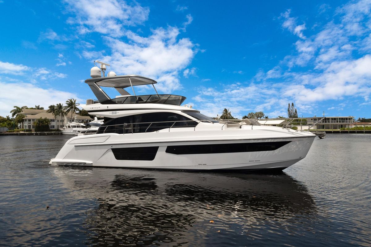 2025 Azimut 55 