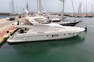 2002 Azimut 68 Plus