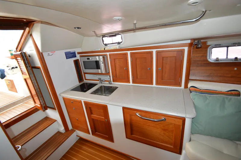 Elina Yacht Photos Pics 