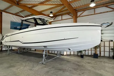 2025 Wellcraft 38 T-Top