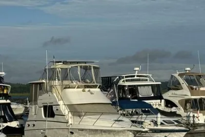 Silverton 322 Motor Yacht