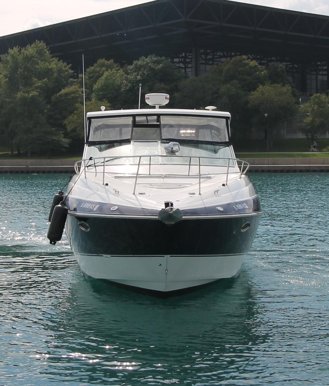 2011 cruisers yachts 330 express