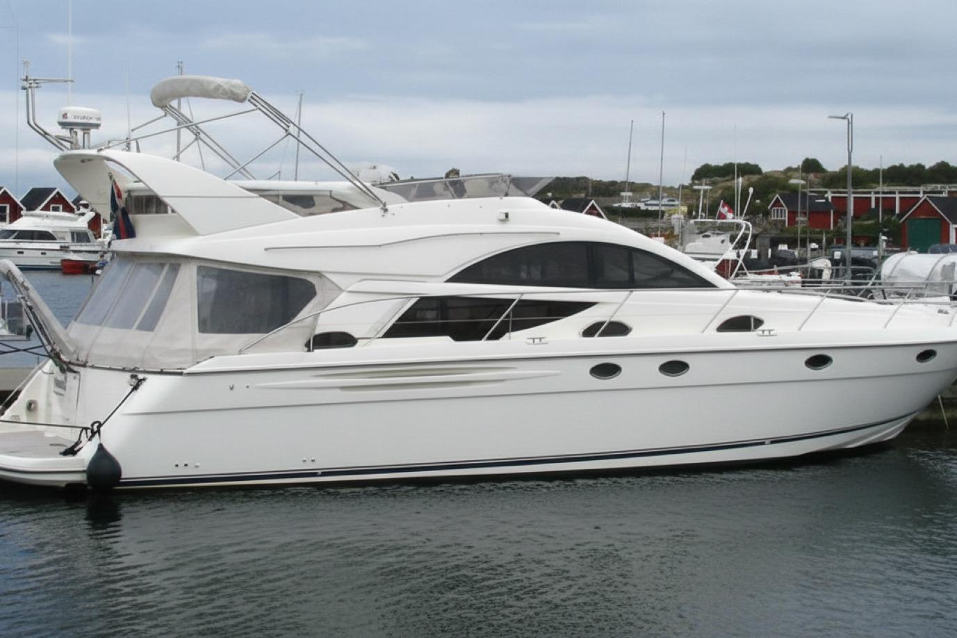2002 Fairline Phantom 50