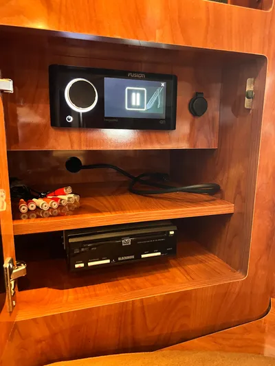 Ruby Yacht Photos Pics Built-in entertainment system in 2007 Four Winns 358 Vista boat.