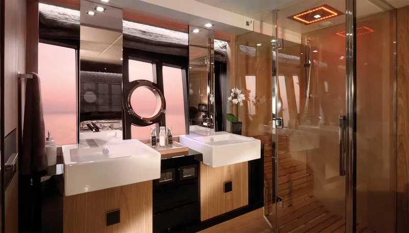  Yacht Photos Pics Manufacturer Provided Image