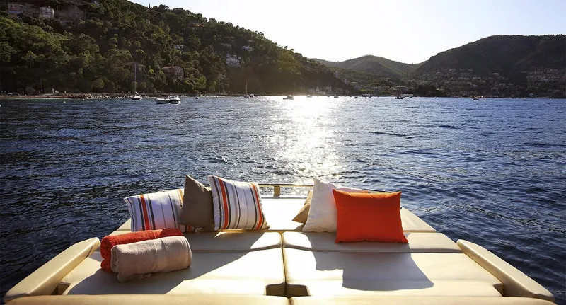  Yacht Photos Pics Manufacturer Provided Image