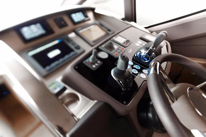  Yacht Photos Pics Manufacturer Provided Image