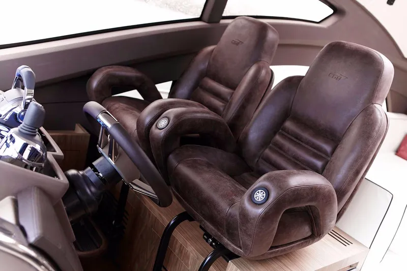  Yacht Photos Pics Manufacturer Provided Image