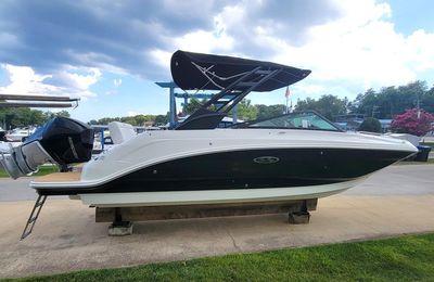 2023 Sea Ray SDX 250 Outboard
