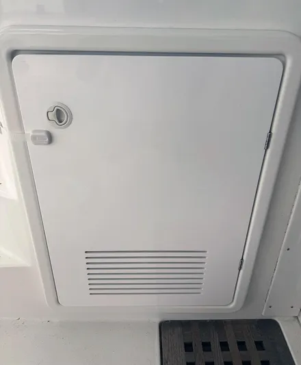 Escapist Yacht Photos Pics 