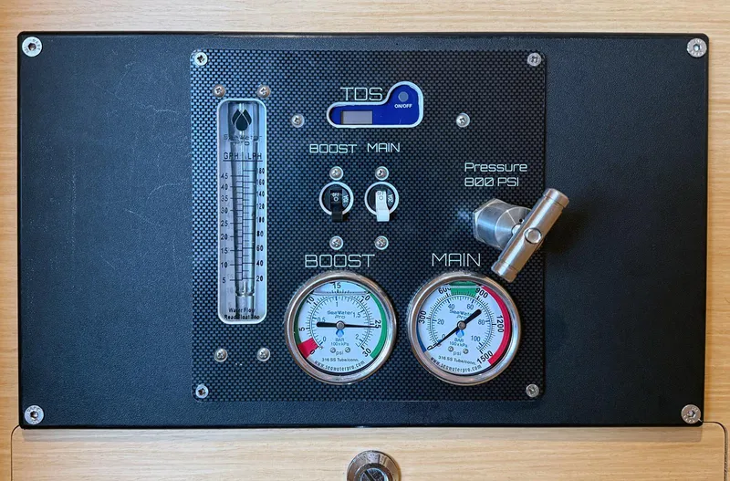 Escapist Yacht Photos Pics 