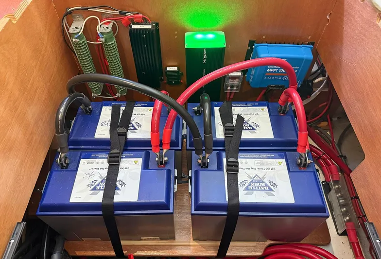 Escapist Yacht Photos Pics 