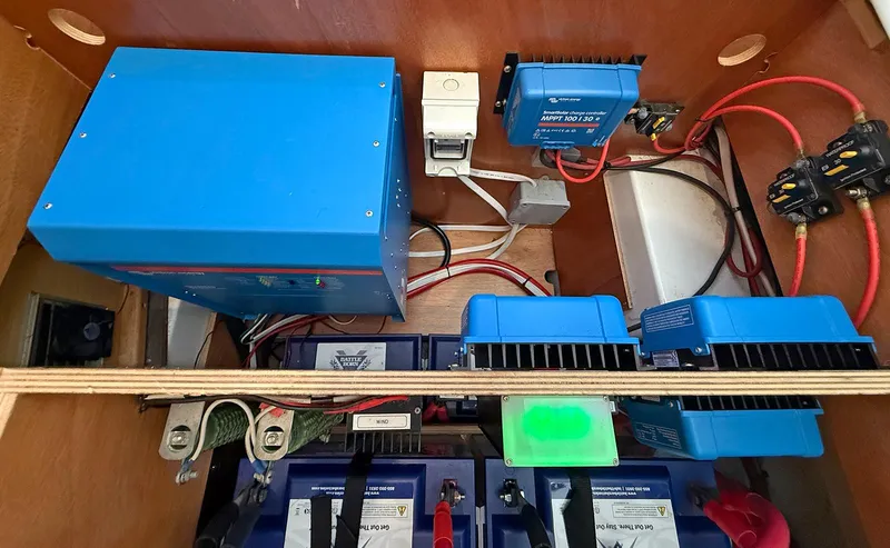 Escapist Yacht Photos Pics 