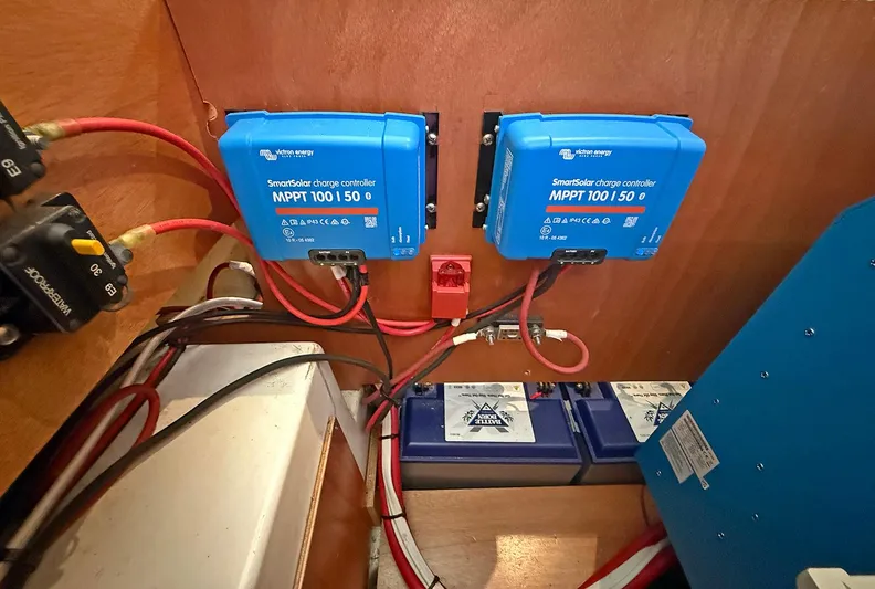 Escapist Yacht Photos Pics 