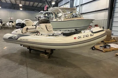 Walker Bay Venture 16