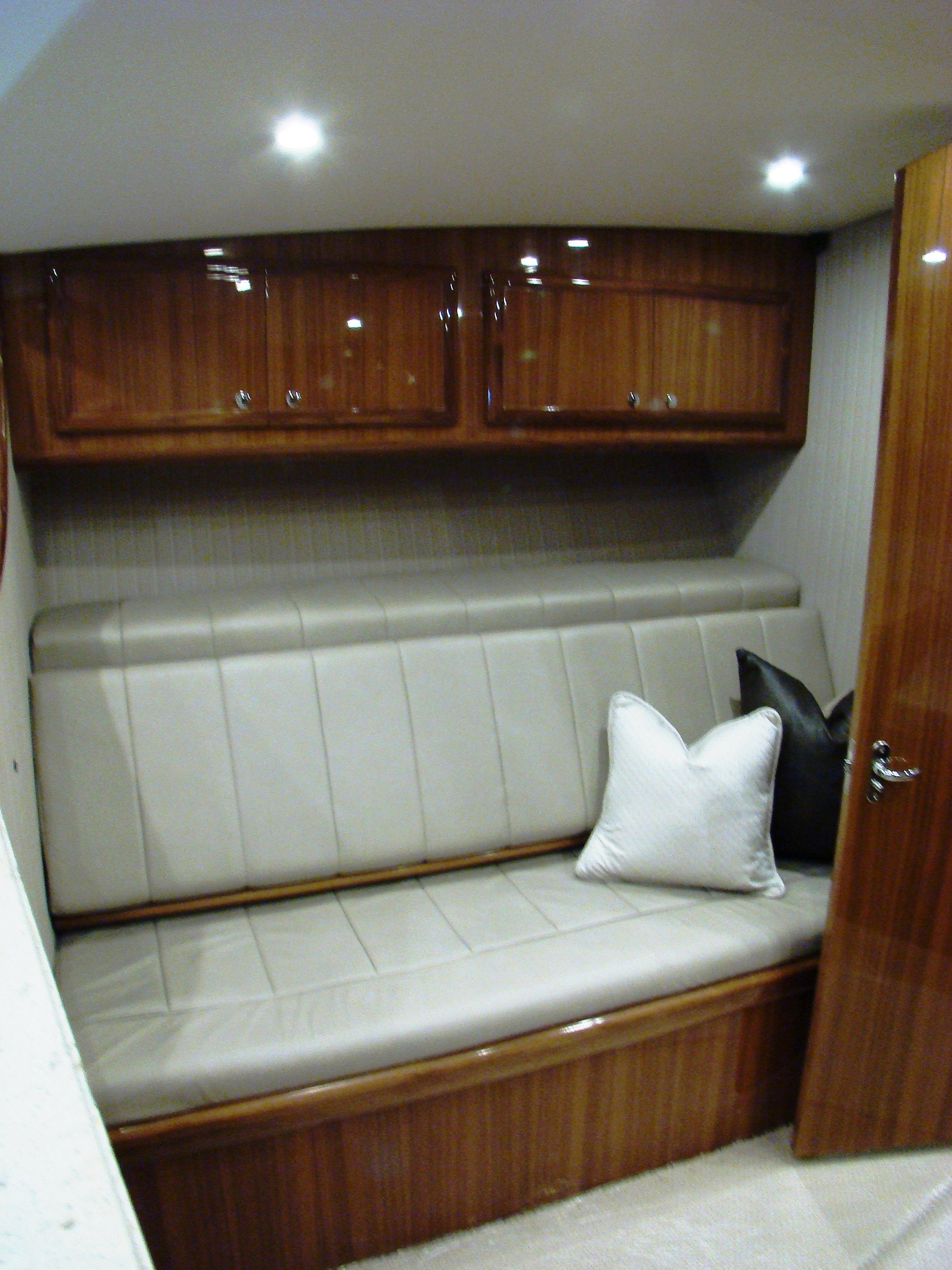 Yacht Photo 21