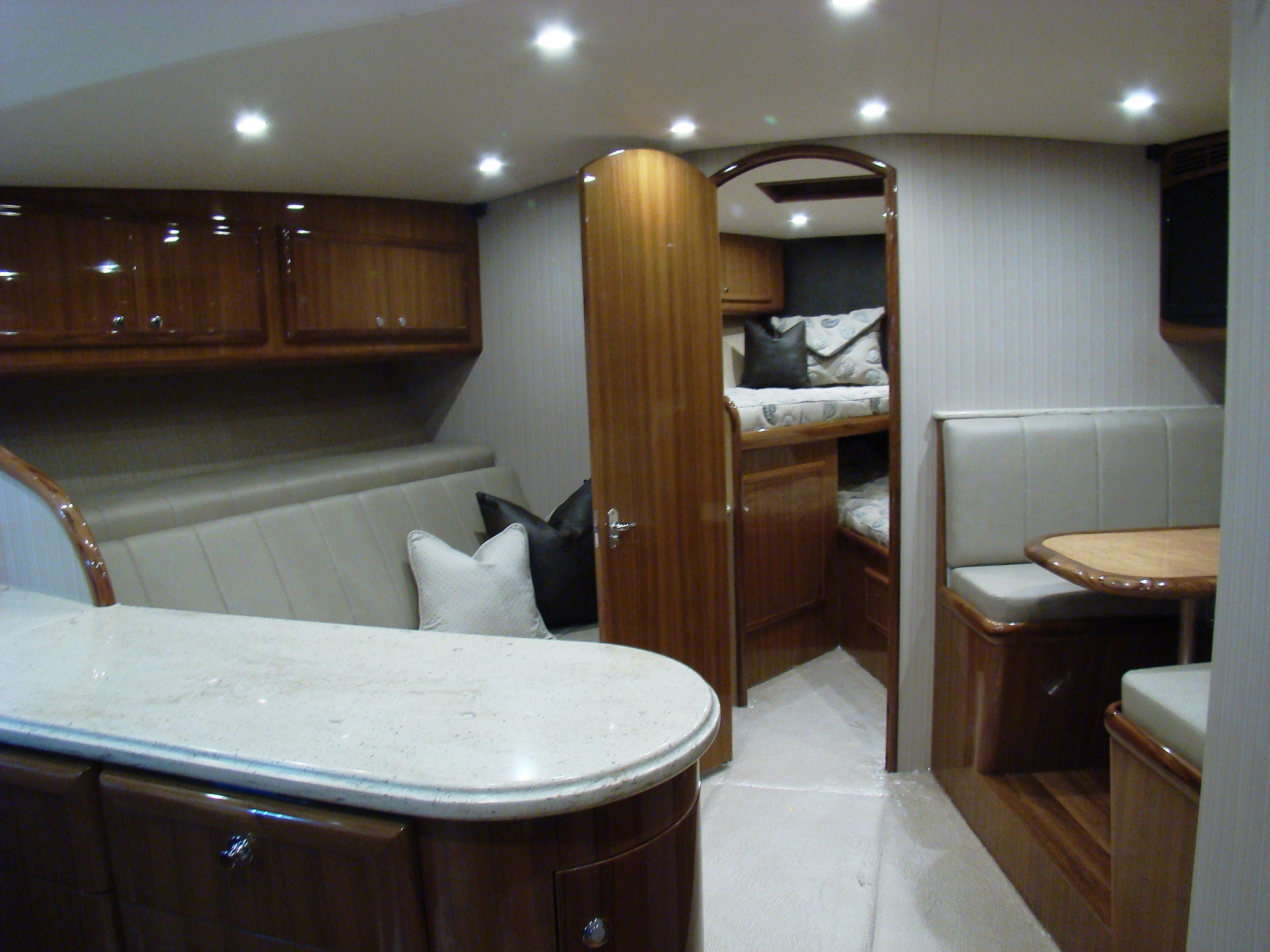 Yacht Photo 23