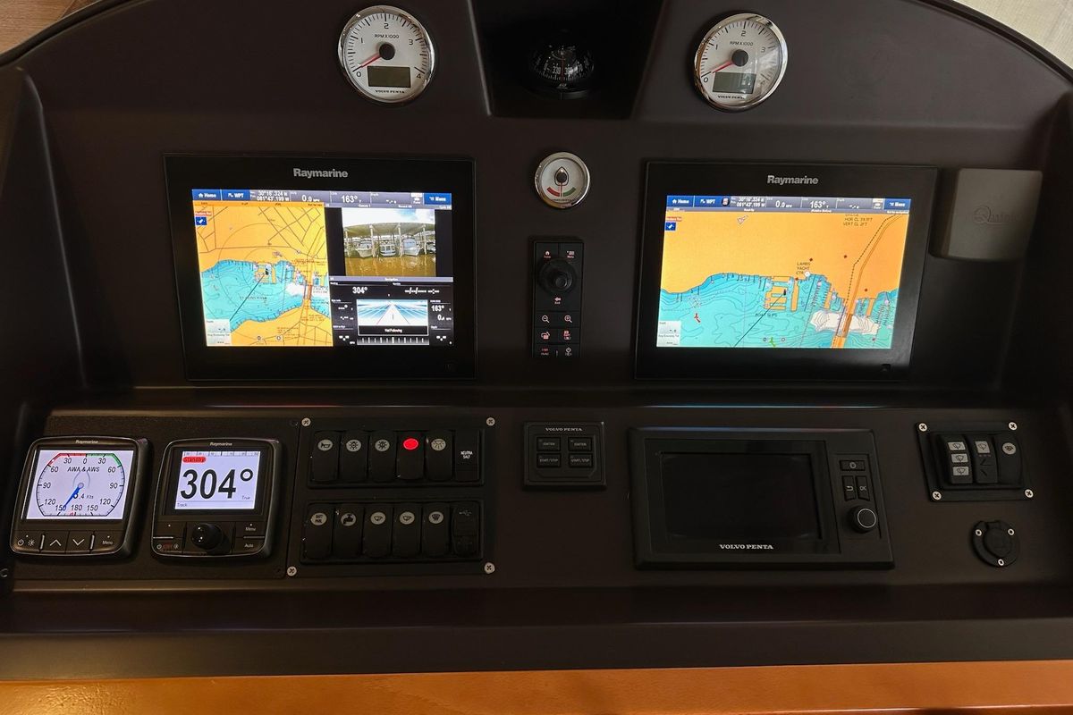 2015 Beneteau 50 