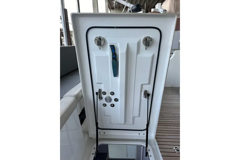 Dove Yacht Photos Pics 2015 Beneteau Swift Trawler 50 hatch with secure latches and deck view.