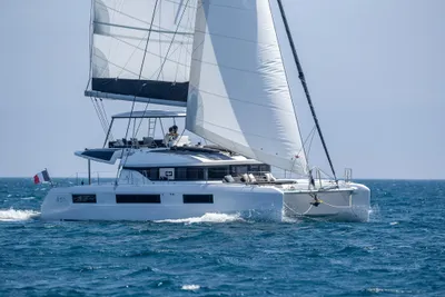 2025 Lagoon 51