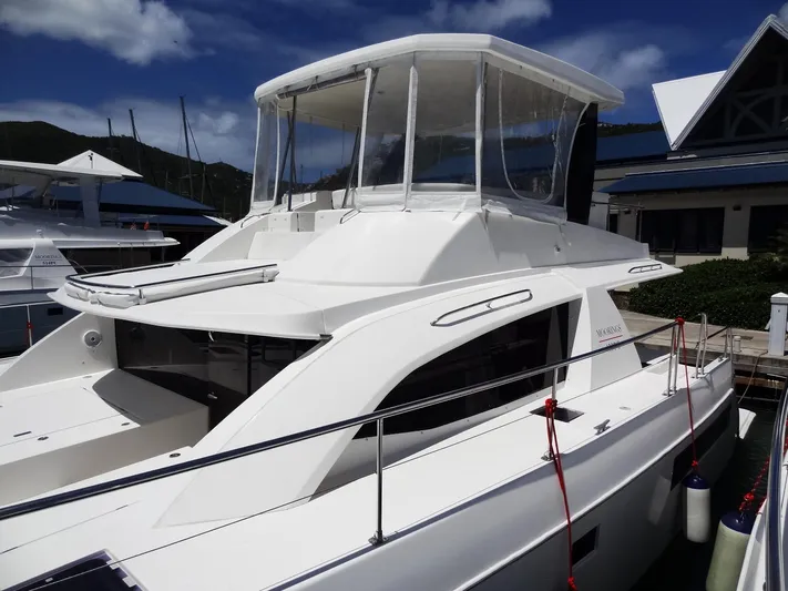 Livitup Yacht Photos Pics Leopard 43 Powercat