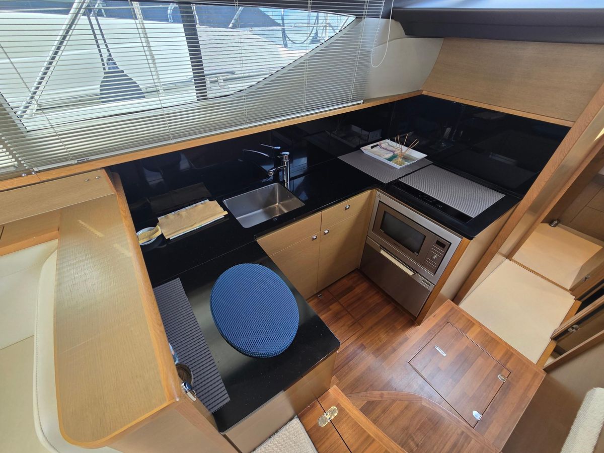 2014 Princess 47 