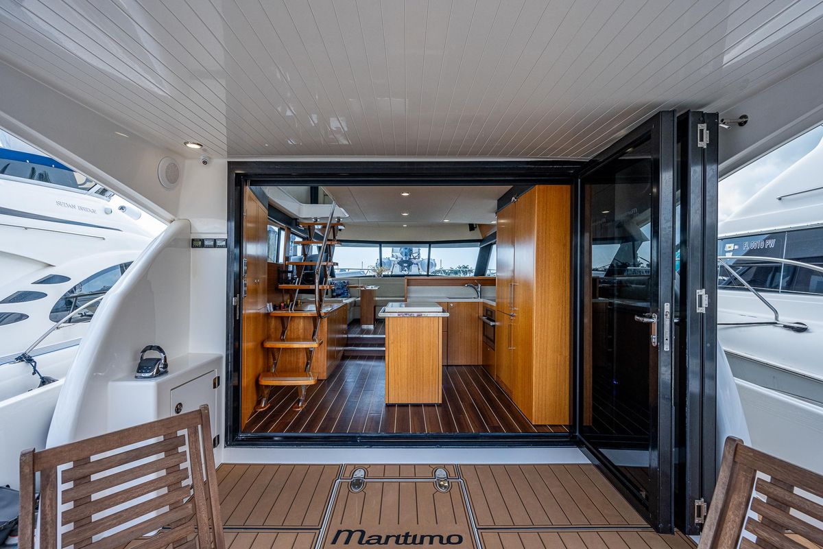 2015 Maritimo 50 