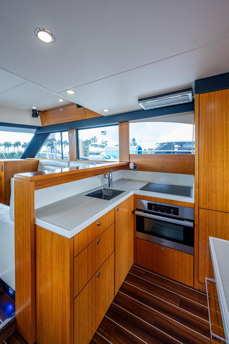 2015 Maritimo 50 
