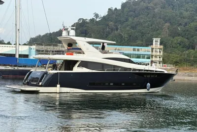 2017 Prestige 750
