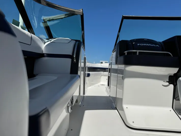 Uncorked Yacht Photos Pics 2023 Formula 350 Crossover Bowrider interior with sleek design and modern features.