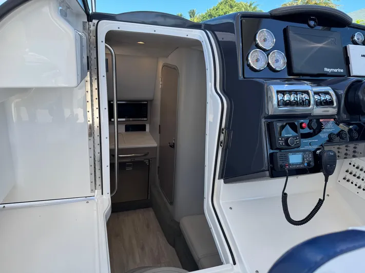 Uncorked Yacht Photos Pics 