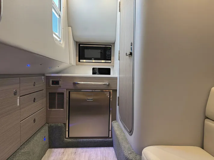 Uncorked Yacht Photos Pics 