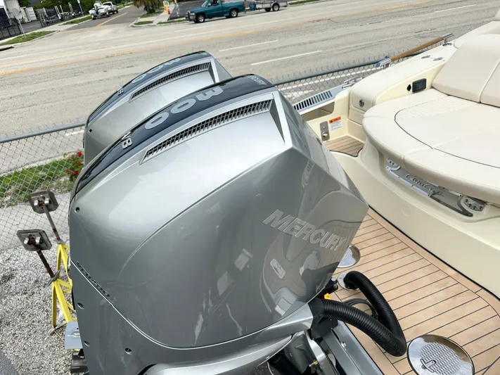  Yacht Photos Pics 2025 Chris-Craft Launch 31 GT with dual Mercury outboard engines.