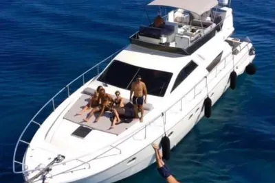 Ferretti Yachts FERRETTI 55