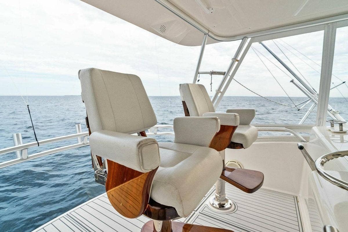 2006 Viking 61 