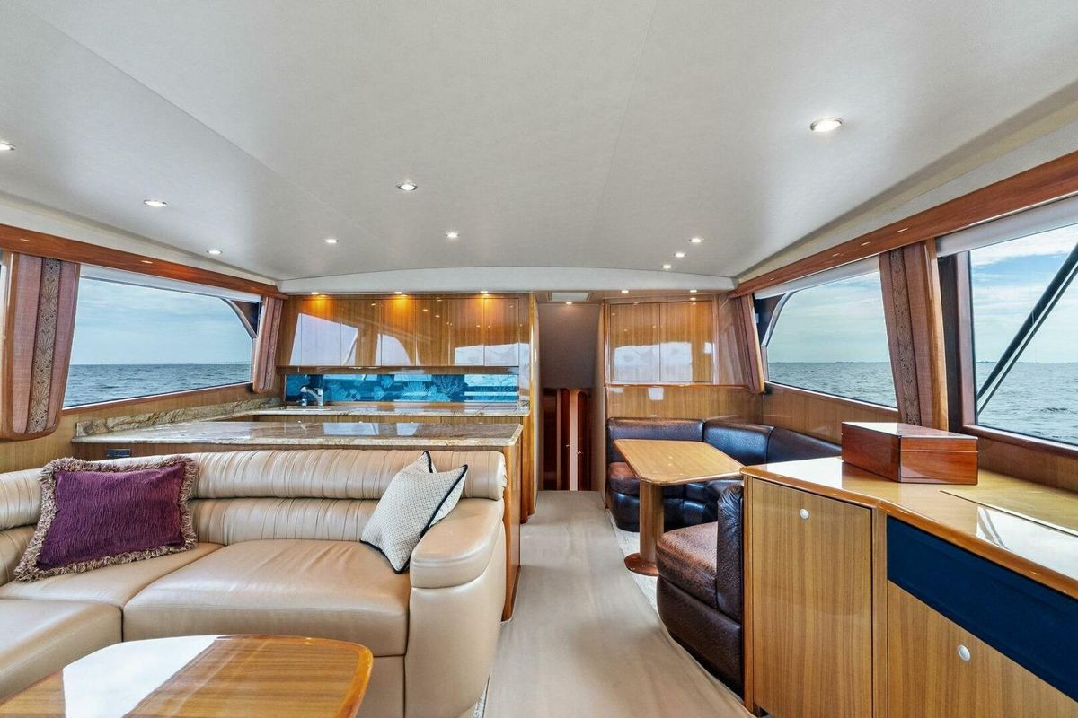2006 Viking 61 