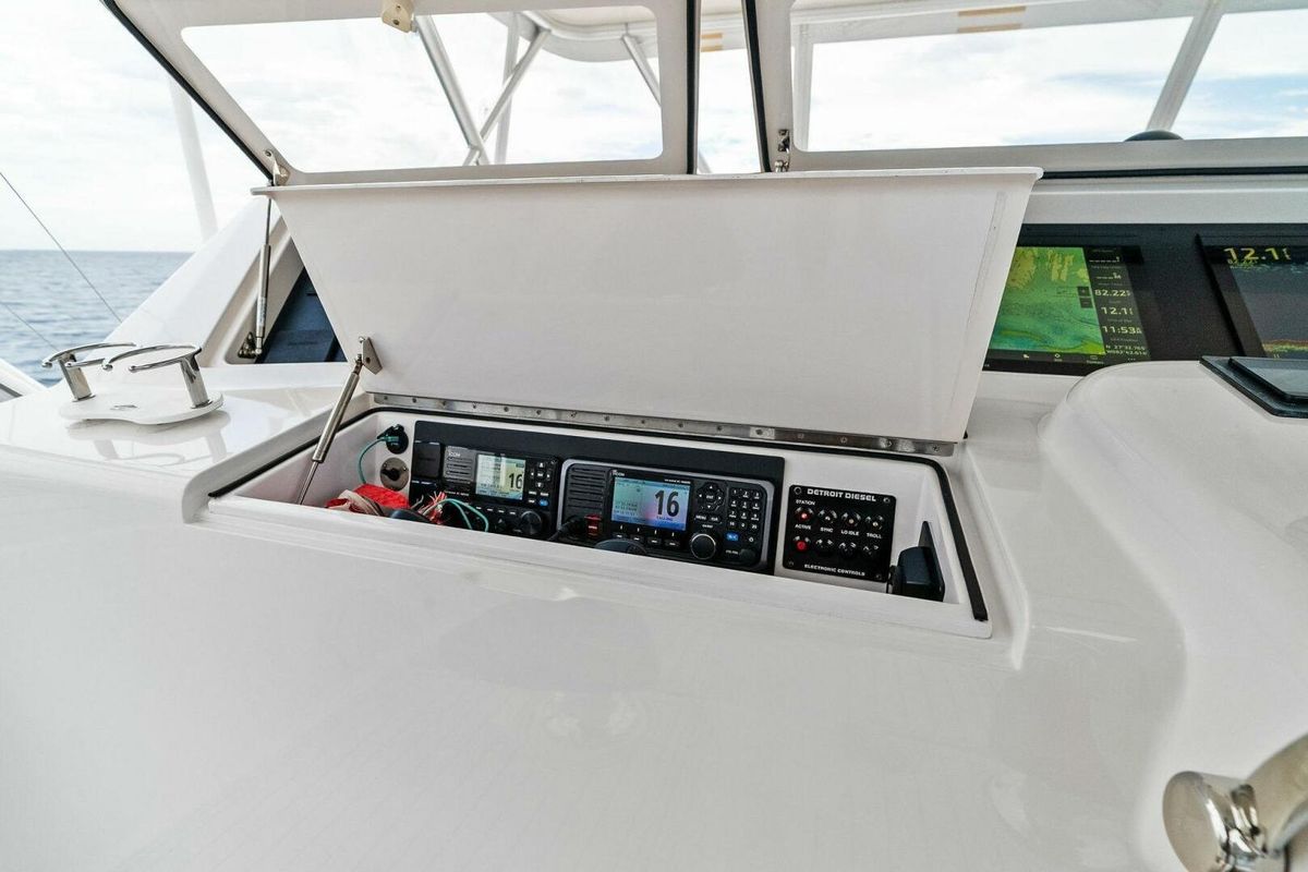 2006 Viking 61 