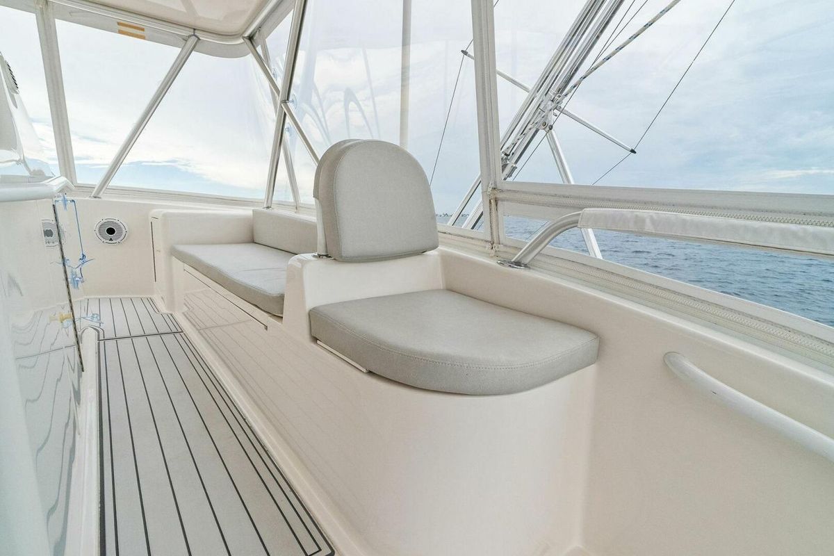 2006 Viking 61 