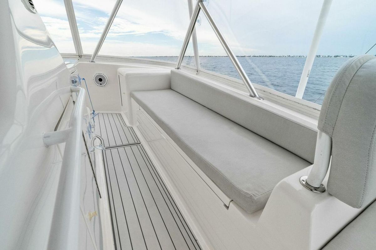 2006 Viking 61 