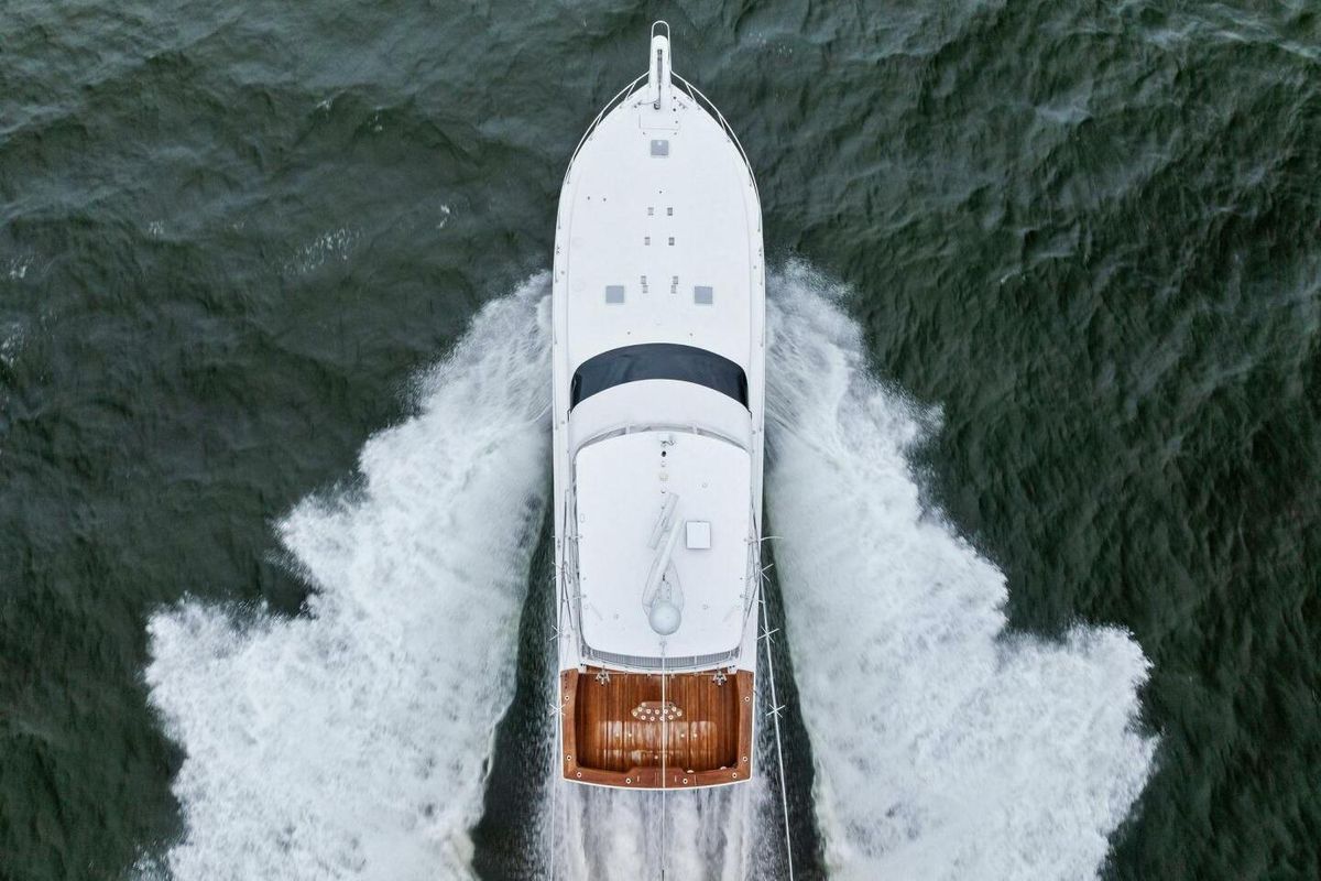 2006 Viking 61 