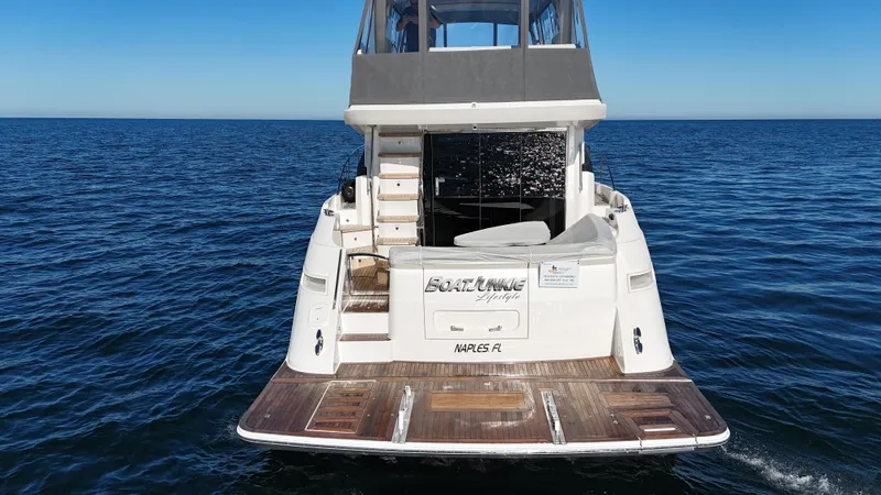 Boatjunkie Yacht Photos Pics TRANSOM