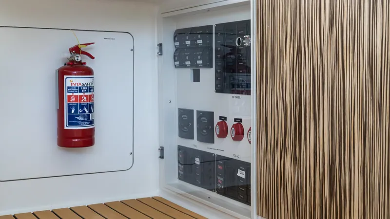 Nohea Yacht Photos Pics 