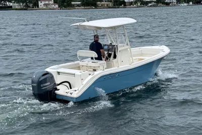 Cobia 220CC