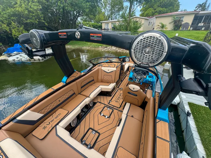  Yacht Photos Pics 2024 Varatti Z2373 boat interior with luxurious seating and advanced audio system.