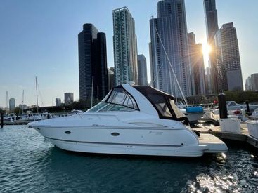 2005 40' Cruisers Yachts-370 Express Chicago, IL, US