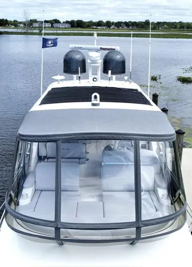 Boatjunkie Yacht Photos Pics Hardtop w/ Full Enclosure