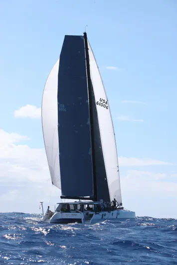 Cui Bono Yacht Photos Pics 