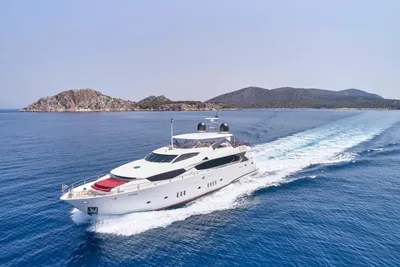 Sunseeker 34 Metre Yacht