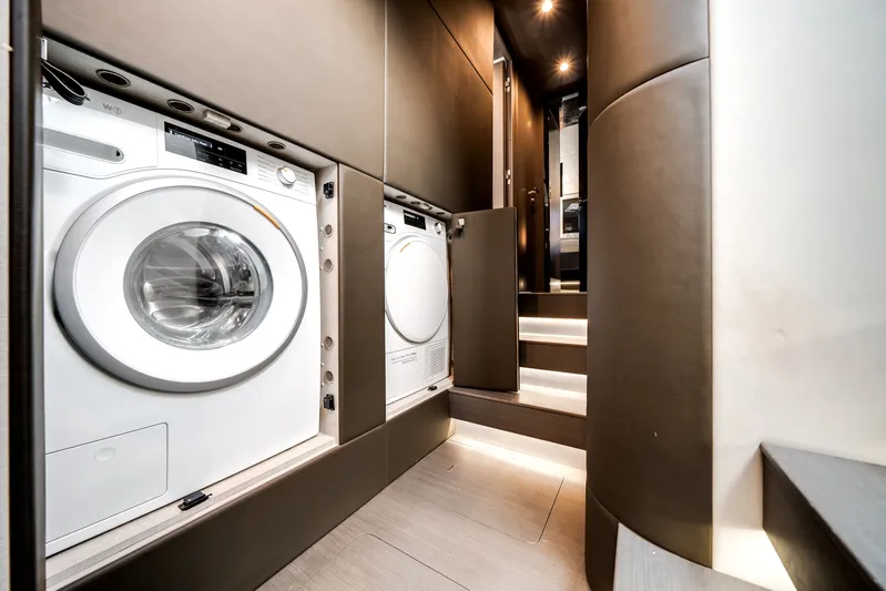  Yacht Photos Pics Laundry area in Azimut S7 yacht, 2022 model.